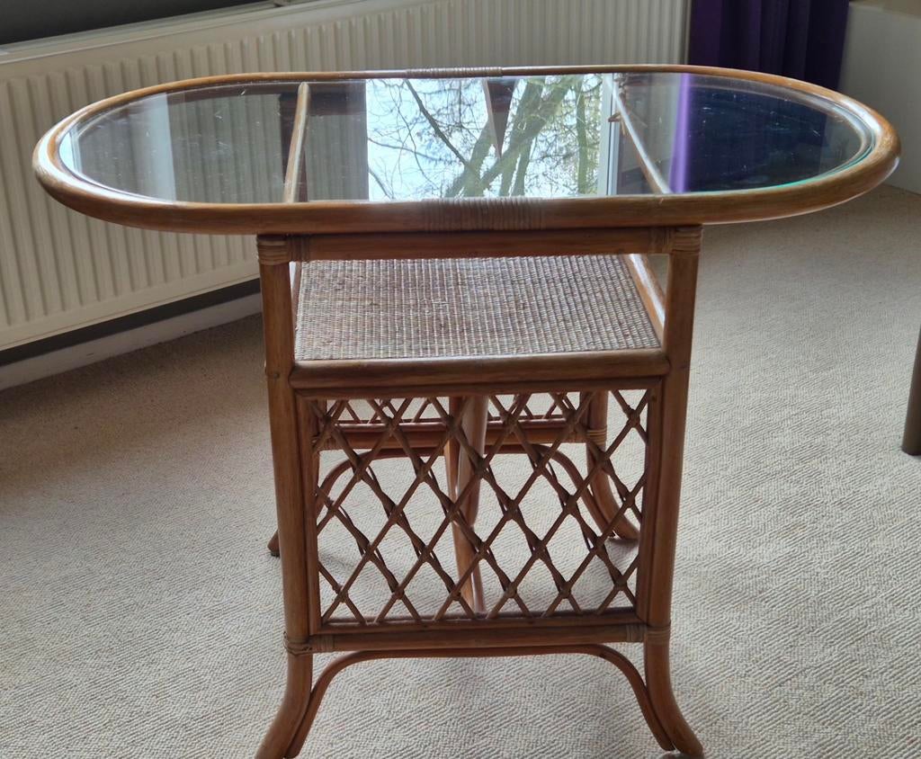 Sfeervol vintage rotan tafel(tje), Huis en Inrichting, Tafels | Bijzettafels, Ophalen, Overige materialen, Vintage rotan, 75 cm of meer