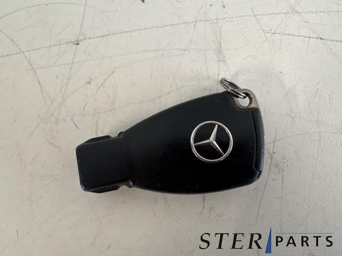 Sleutel van een Mercedes B-Klasse, Auto-onderdelen, Overige Auto-onderdelen, Mercedes-Benz, Gebruikt, 3 maanden garantie, Ophalen of Verzenden
