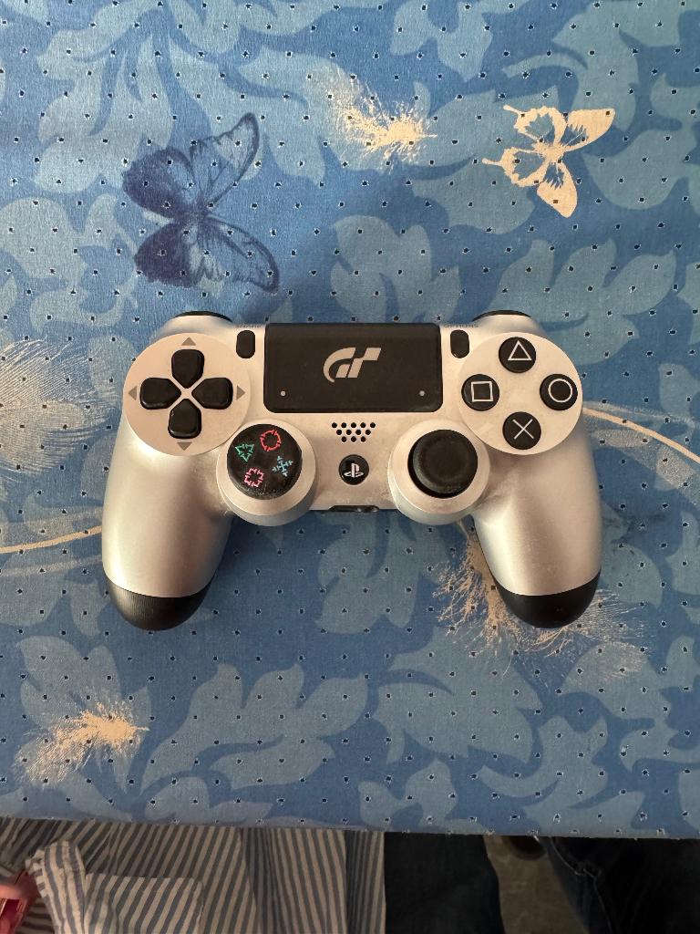 PlayStation 4 pro met controllers te koop, Spelcomputers en Games, Spelcomputers | Sony PlayStation 4, Ophalen, Met 2 controllers