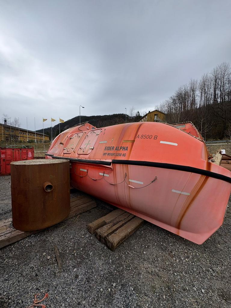 3 reddingssloepen 7,5 x 2,8 mtr met Bukh motor, Watersport en Boten, Gebruikt, Binnenboordmotor, 6 meter of meer, Diesel