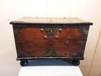 Koloniale kist , hout met metaal beslag, Huis en Inrichting, Woonaccessoires | Kisten, Ophalen, Minder dan 50 cm, Gebruikt, 50 tot 100 cm