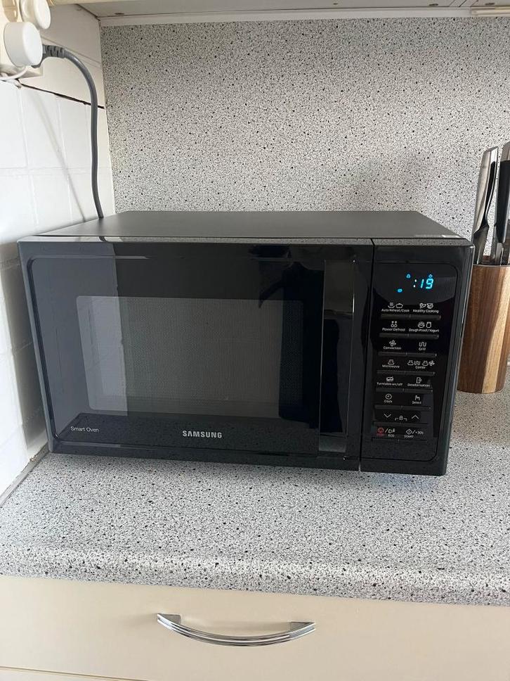 Samsung Combi Magnetron MC28H5015AK, Witgoed en Apparatuur, Magnetrons, Zo goed als nieuw, Vrijstaand, Combimagnetron, 45 tot 60 cm