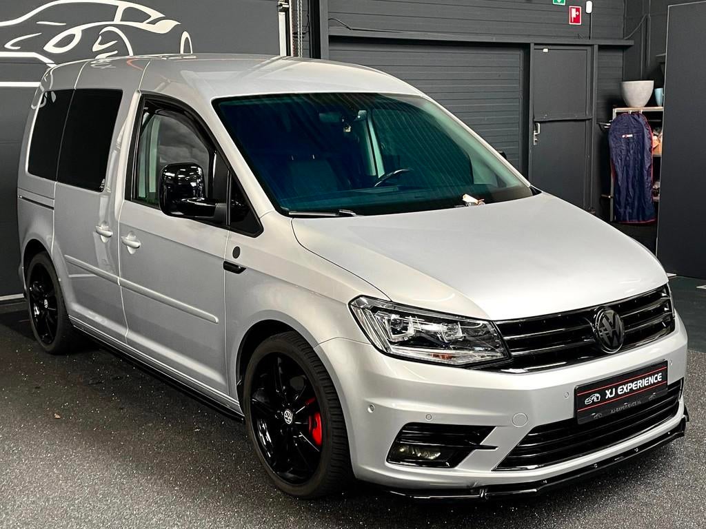 Volkswagen Caddy 2.0 TDI L1H1 180 PK Highline NAVI CARPLAY M, Auto's, Bestelauto's, 1441 kg, Stof, Gebruikt, 700 kg