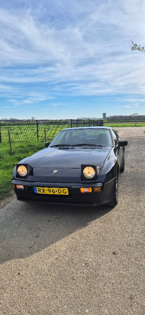 Porsche 944 2.5 Coupe 1987 Zwart daily driver, Auto's, Porsche, 4 cilinders, 1194 kg, Origineel Nederlands, Handgeschakeld
