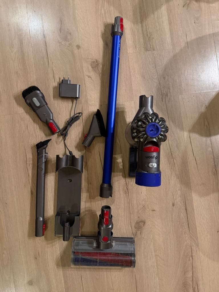 Dyson v7 fluffy, Witgoed en Apparatuur, Stofzuigers, Ophalen, Gebruikt, Reservoir, Stofzuiger