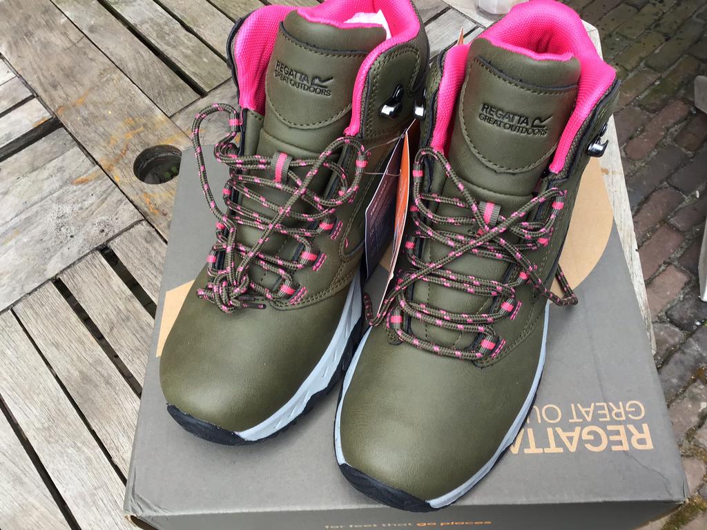 regretta bergschoen maat 41, Sport en Fitness, Bergsport en Wandelen, Ophalen of Verzenden, Nieuw, Schoenen