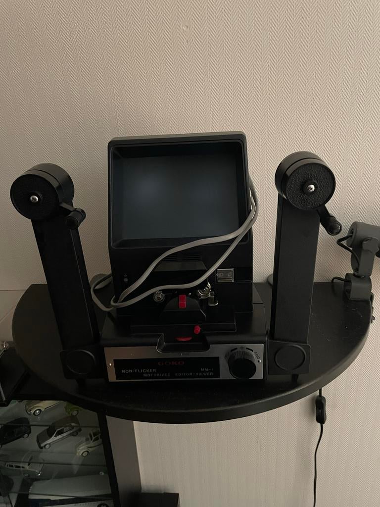 Goko Film Viewer 8 mm - Gemotoriseerde Editor-Viewer MM-1, Verzamelen, Fotografica en Filmapparatuur, Ophalen of Verzenden, 1960 tot 1980