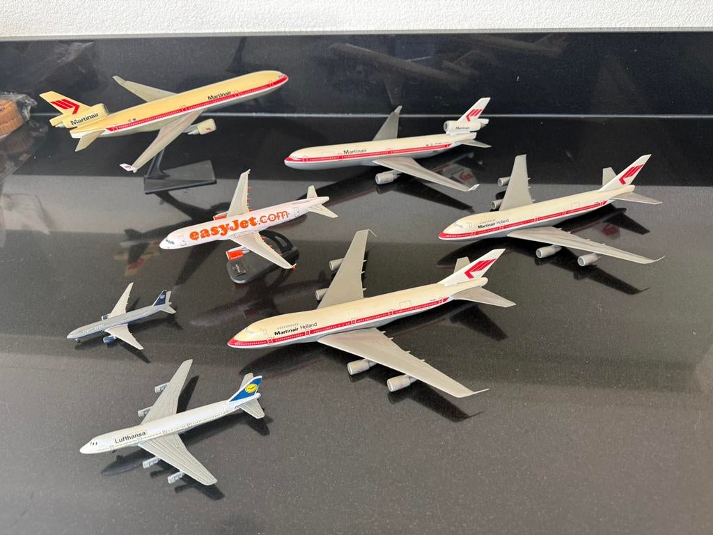 Diverse schaal modellen vliegtuigen, Ophalen of Verzenden, Zo goed als nieuw, Groter dan 1:32, Overige merken