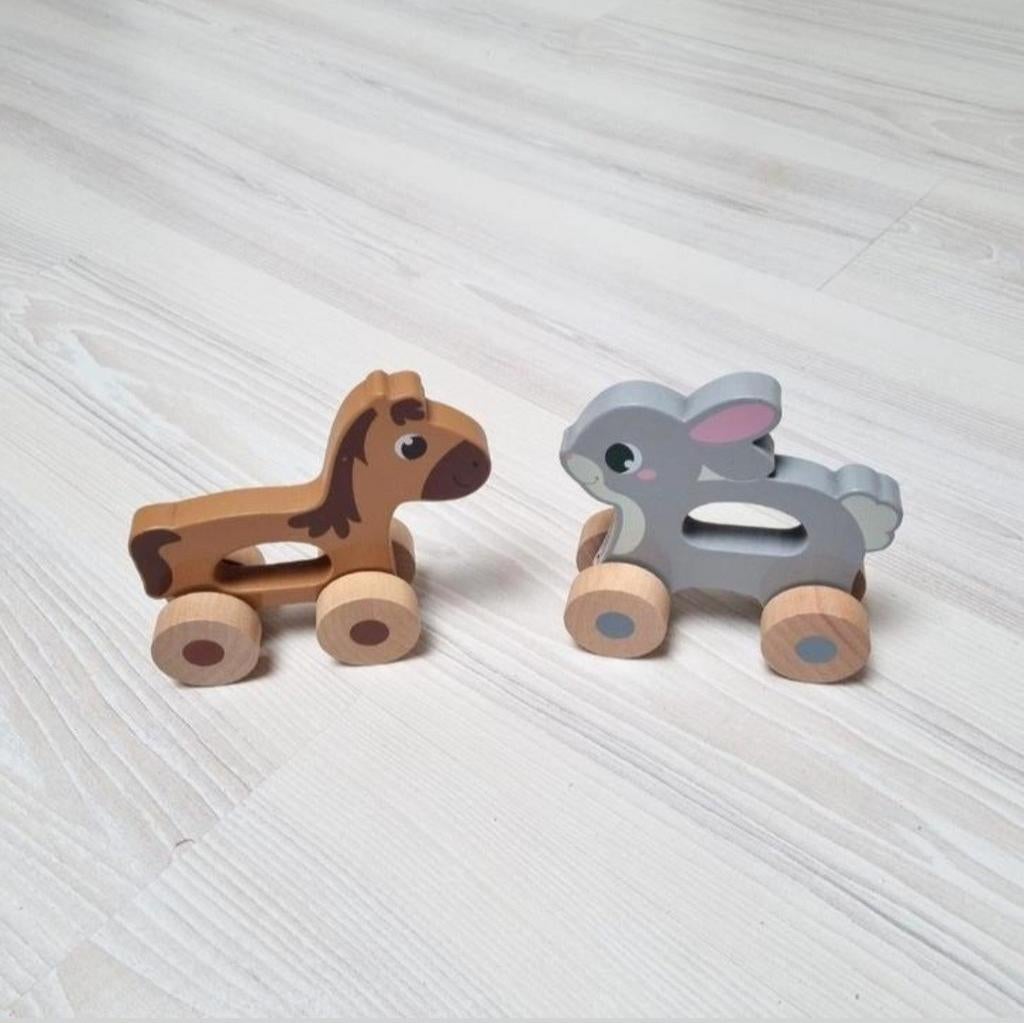 Houten paard en konijn op wielen, Ophalen of Verzenden