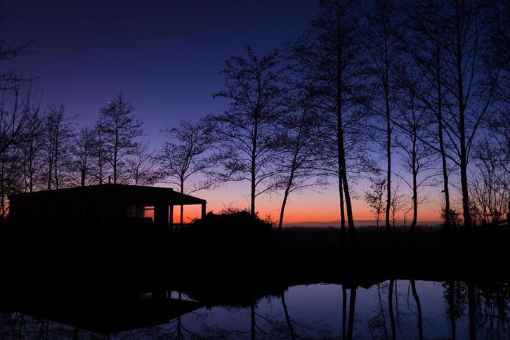 chalet gemeubileerd ingericht en gestoffeerd, Huizen en Kamers, Huizen te huur, Friesland, Overige soorten, Direct bij eigenaar