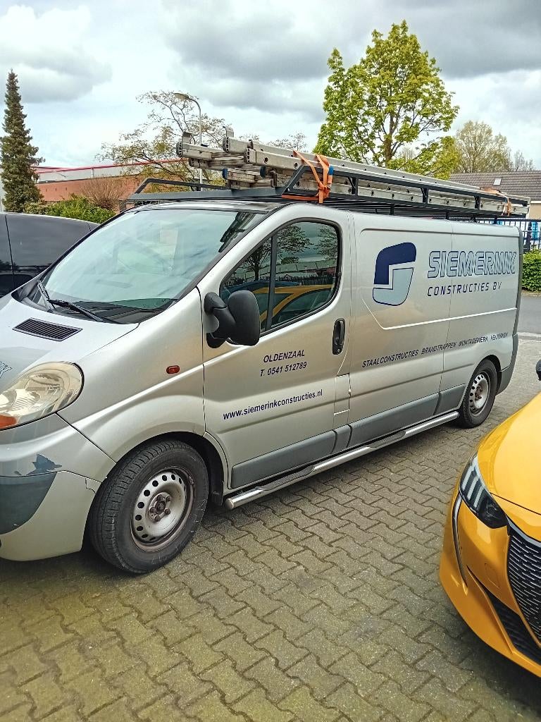 Renault Trafic T29 2.0 DCI 66KW L2h1 E4 2006, Auto's, Voorwielaandrijving, Stof, 1995 cc, Renault