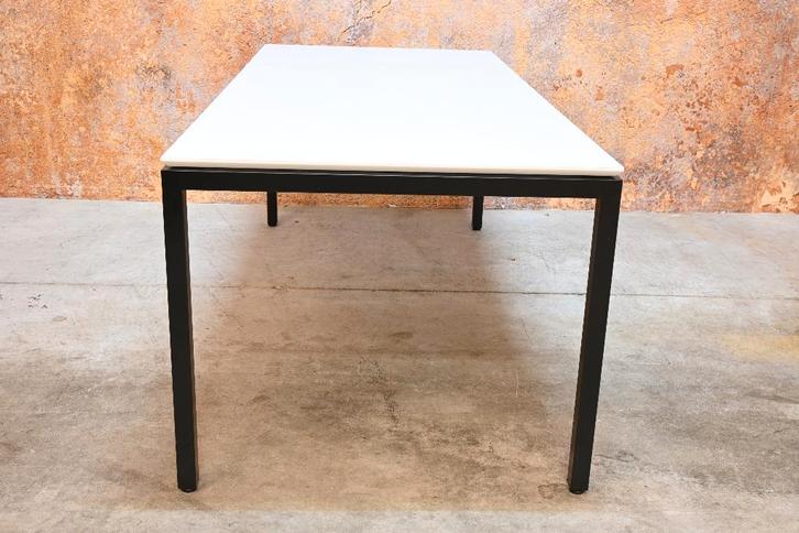 ZGANieuw strakke witte design eettafel, Huis en Inrichting, Tafels | Eettafels, Zo goed als nieuw, 50 tot 100 cm, 200 cm of meer