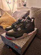 Jordan 4 bred 42,5 US9, Kleding | Heren, Schoenen, Ophalen of Verzenden, Nieuw, Zwart