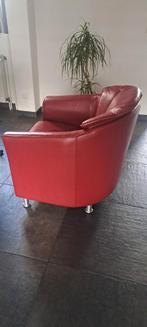 Stijlvolle rode leren fauteuil van Hjort Knudsen, Modern, Klassiek, Gebruikt, Ophalen of Verzenden, 75 tot 100 cm