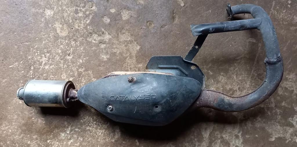 GEZOCHT! hitte shild speedfight 2 uitlaat, Fietsen en Brommers, Brommeronderdelen | Scooters, Ophalen of Verzenden, Uitlaat, Peugeot