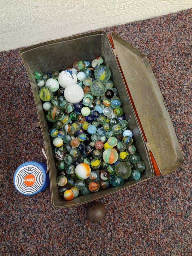 Doos met knikkers, Kinderen en Baby's, Speelgoed | Buiten | Los speelgoed, Ophalen of Verzenden