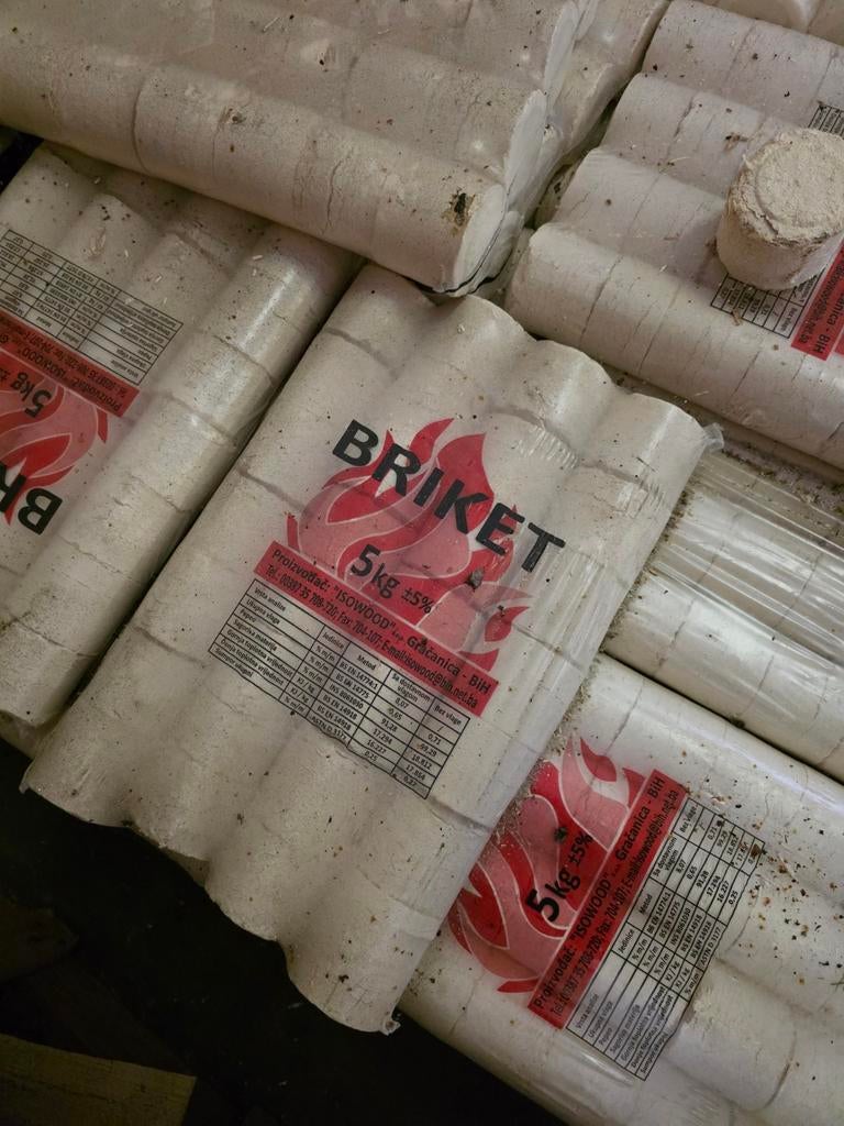 Houtbriketten 5kg - Hoogwaardige brandstof, Tuin en Terras, Haardhout, 6 m³ of meer, Ophalen, Overige houtsoorten, Blokken