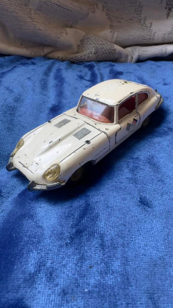 Dinky Toys, Hobby en Vrije tijd, Modelauto's | 1:43, Ophalen of Verzenden, Gebruikt, Auto, Dinky Toys
