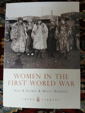 WW1 Women in the First World War. beschikbaar voor biedingen