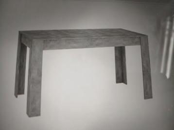 Moderne tafel en kastjes beton grijs beschikbaar voor biedingen