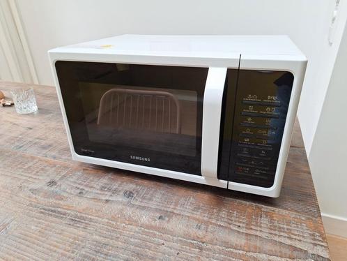 Samsung MC28H5015AW - Combi-magnetron - Wit, Witgoed en Apparatuur, Magnetrons, Zo goed als nieuw, Vrijstaand, 45 tot 60 cm, Crisp