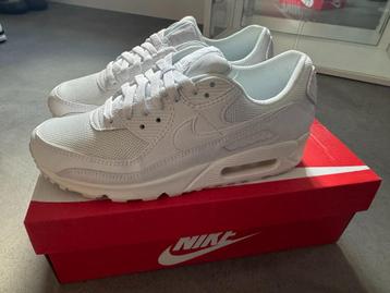 Nike Air Max 90 Wit/White 40,5 nieuw beschikbaar voor biedingen