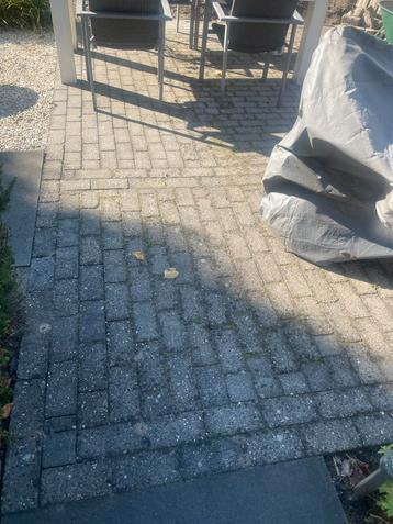 Betonklinkers - Circa 25 m2 beschikbaar voor biedingen