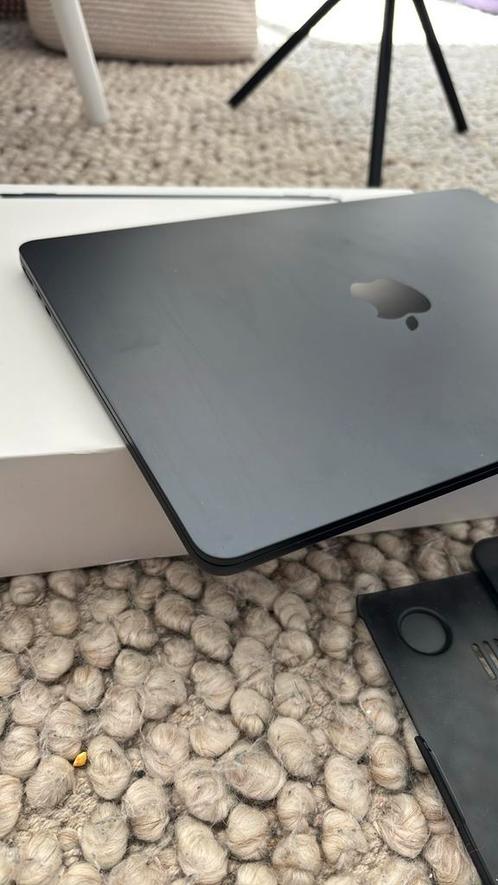 MacBook Air black 2022. 13.6 inch. Zeer netjes!!, Computers en Software, Apple Macbooks, Zo goed als nieuw, 13 inch, 8 GB, Ophalen of Verzenden