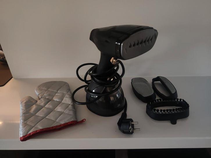 Stoomreiniger - Handstomer met accessoires, Witgoed en Apparatuur, Strijkijzers en Strijkplanken, Zo goed als nieuw, Ophalen