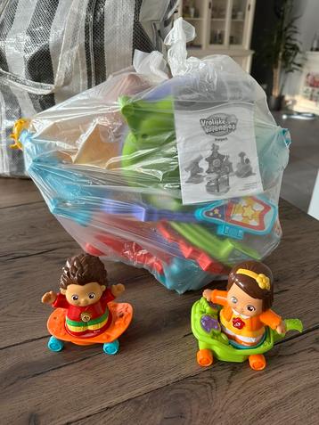 Diverse vrolijke vriendjes beschikbaar voor biedingen
