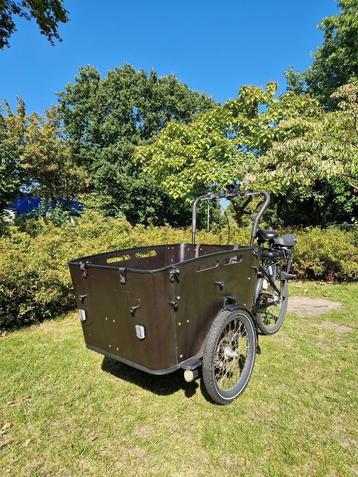 Zwarte Vogue Carry 3 bakfiets (let op, accu is kapot) beschikbaar voor biedingen