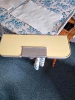 Te koop: gele tafel met asbak uit een N.S. trein., Ophalen of Verzenden, Gebruikt