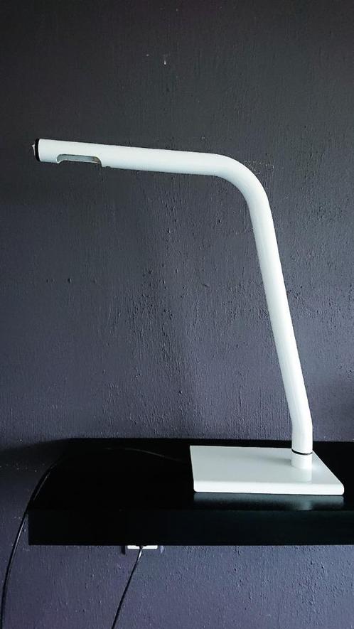 E S Horn bureaulamp, tafellamp, Denmark, modern wit, Huis en Inrichting, Lampen | Tafellampen, Gebruikt, 50 tot 75 cm, Metaal
