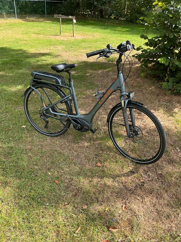 Te koop Cube touring hybrid exc 500, Fietsen en Brommers, Elektrische fietsen, Zo goed als nieuw, Cube, 51 tot 55 cm, 50 km per accu of meer