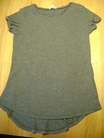 Grijs t-shirt maat XS beschikbaar voor biedingen