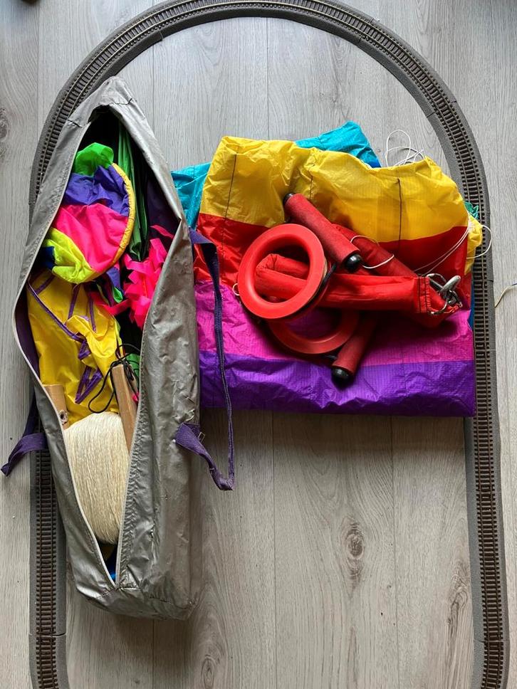 Kleurrijke Vierlijns Vlieger Set, Sport en Fitness, Vliegeren, Zo goed als nieuw, Vlieger, Vierlijns, Ophalen