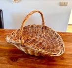 Mooie rieten (picknick)mand. 62 cm x 41 cm, Hobby en Vrije tijd, Picknickmanden, Ophalen, Gebruikt