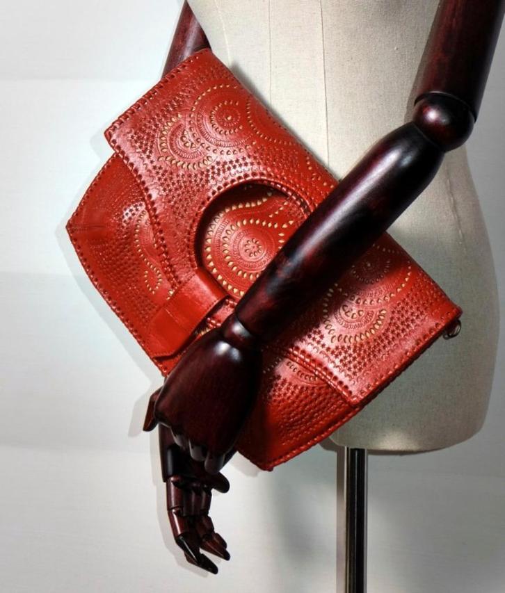 Lederen oranje (sample) schoudertas/clutch, Sieraden, Tassen en Uiterlijk, Tassen | Damestassen, Nieuw, Schoudertasje, Oranje