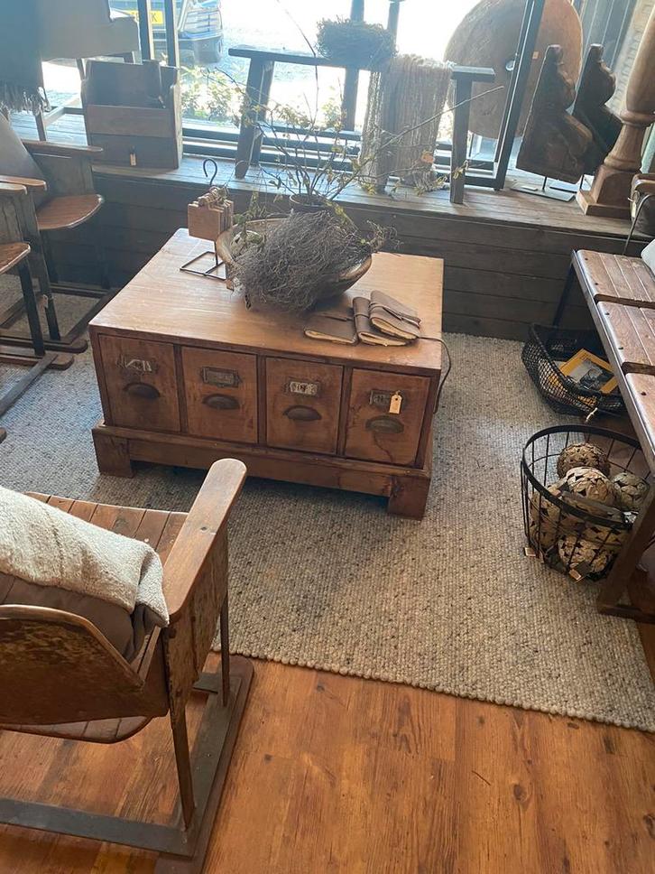 Salontafel landelijk stoer industrieel vintage ladeblok oud, Huis en Inrichting, Tafels | Salontafels, Rechthoekig, Metaal, Ophalen of Verzenden
