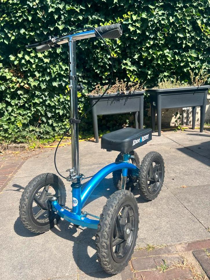 Kneerover Quad Kniestep, loophulpmiddel koop of huur, Sport en Fitness, Gezondheidsproducten en Wellness, Zo goed als nieuw, Overige typen