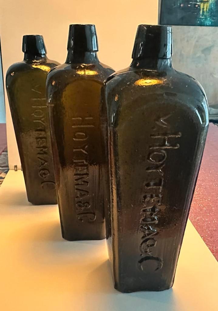 3 antieke jeneverflessen v. Hoytema & C – ca. 1900 l, Antiek en Kunst, Antiek | Glas en Kristal, Ophalen