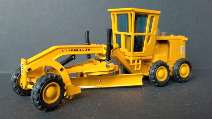 Caterpillar 12 G Grader 1:50 Joal Spain Pol, Hobby en Vrije tijd, Modelauto's | 1:50, Zo goed als nieuw, Overige merken, Verzenden