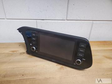 Hyundai i20 Bayon radio navigatie display met carplay en DAB beschikbaar voor biedingen