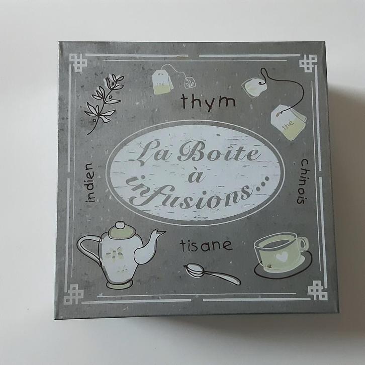 Leuke Theedoos / Theeblik met Franse Tekst, Huis en Inrichting, Keuken | Keukenbenodigdheden, Zo goed als nieuw, Ophalen of Verzenden