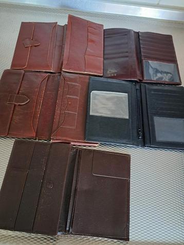 VINTAGE PORTEFEUILLES EN PORTEMONNEES  beschikbaar voor biedingen