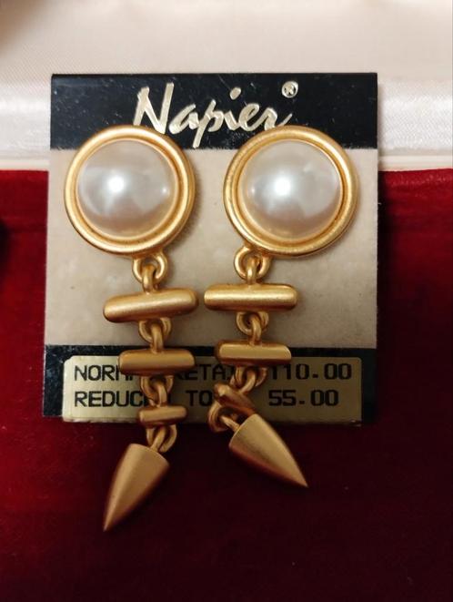 Nieuw vintage NOS jaren tachtig 12 Napier oorbellen sets, Sieraden, Tassen en Uiterlijk, Oorbellen, Nieuw, Overige materialen