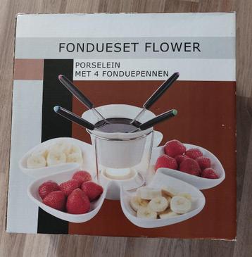 Chocolade fondue set nieuw in doos beschikbaar voor biedingen