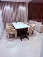 Zwarte Eettafel met Beige Stoelen, 150 tot 200 cm, 200 cm of meer, Ophalen of Verzenden, Zo goed als nieuw