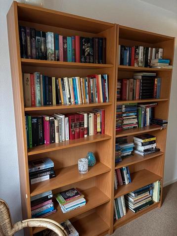 2x ikea boekenkast billy 201x80x28cm beschikbaar voor biedingen
