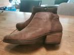 Clarks  ( 39 ), Ophalen of Verzenden, Zo goed als nieuw, Bruin